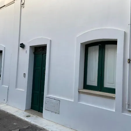 Feriehus Dimora La Casa Del Melograno Racale