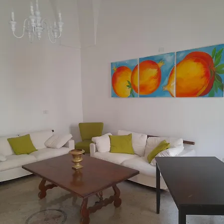 Dimora La Casa Del Melograno Feriehus Racale