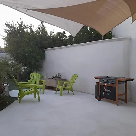 Dimora La Casa Del Melograno * Racale