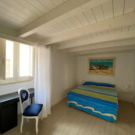 Holiday home Dimora La Casa Del Melograno Racale